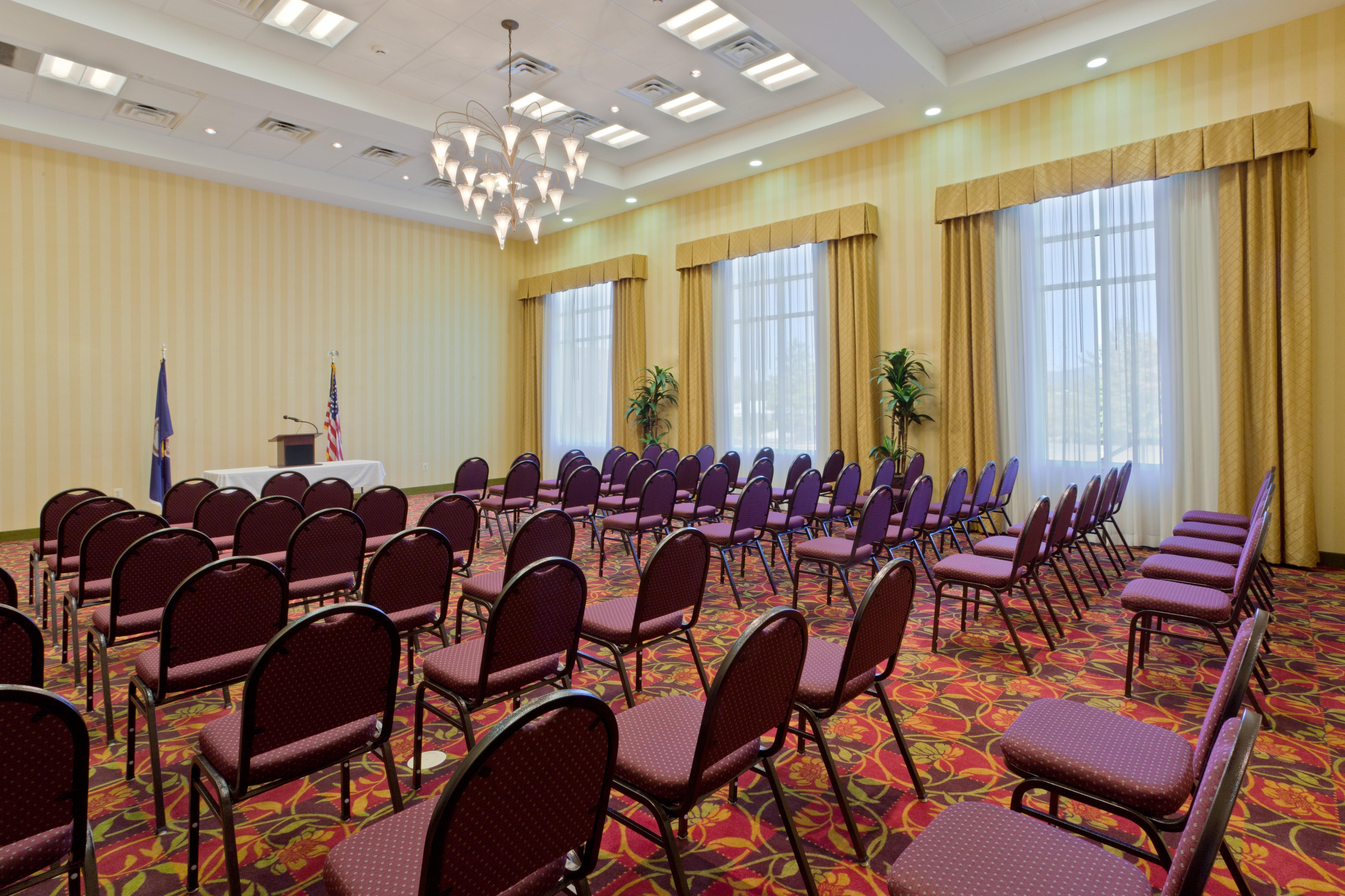 Holiday Inn Express Woodstock-Shenandoah Valley By Ihg Extérieur photo