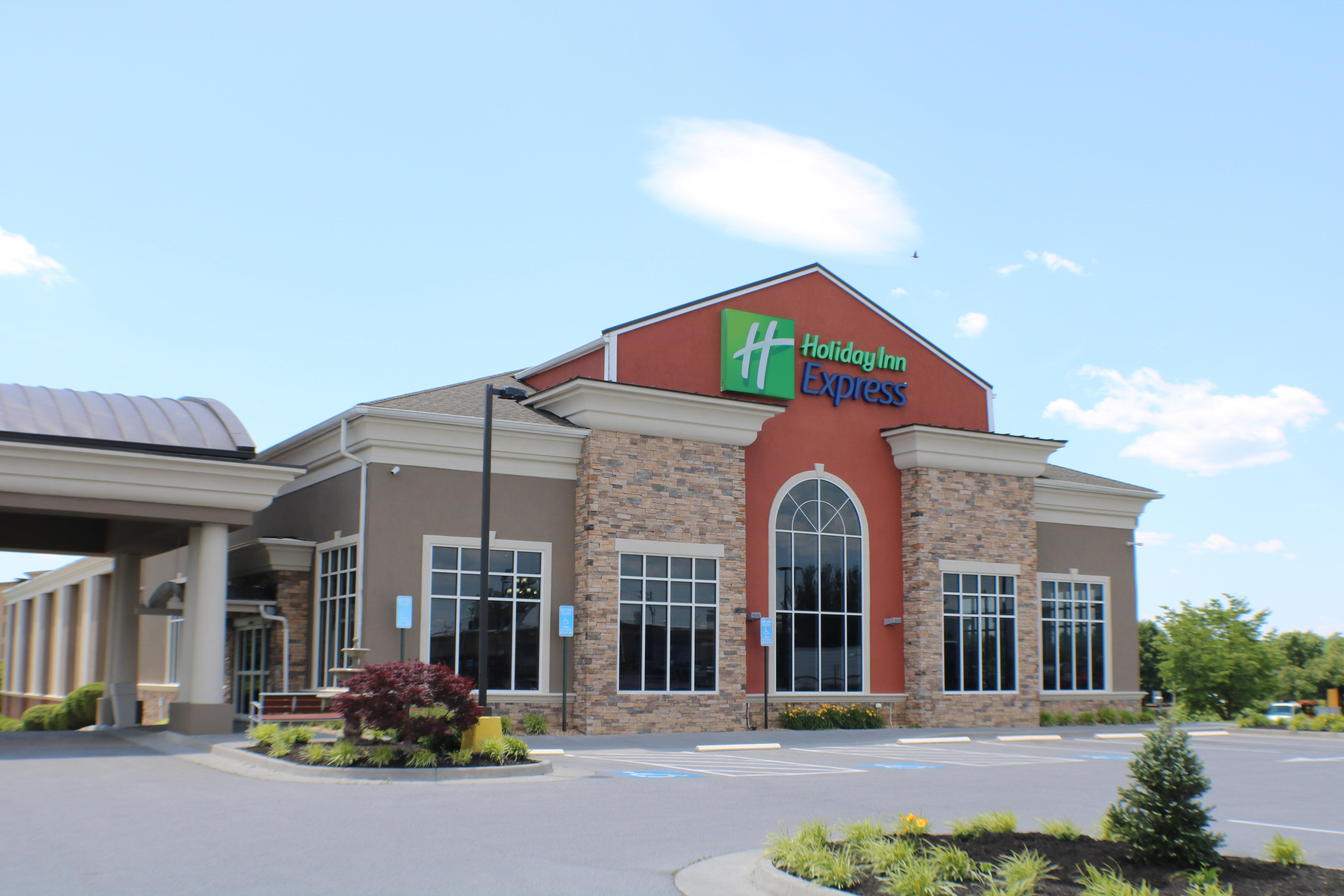 Holiday Inn Express Woodstock-Shenandoah Valley By Ihg Extérieur photo