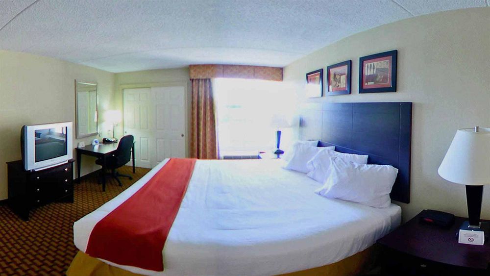 Holiday Inn Express Woodstock-Shenandoah Valley By Ihg Extérieur photo
