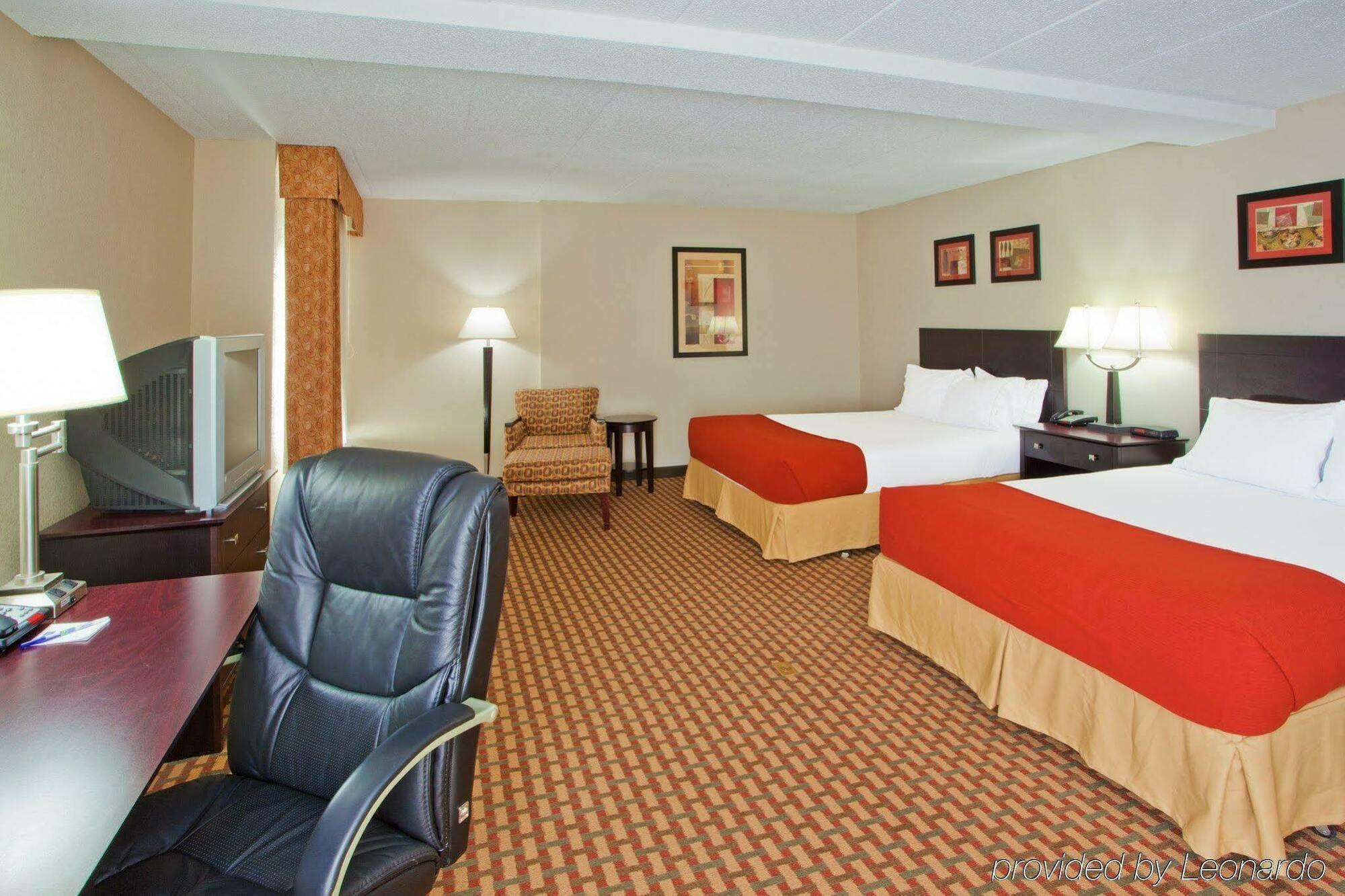 Holiday Inn Express Woodstock-Shenandoah Valley By Ihg Extérieur photo